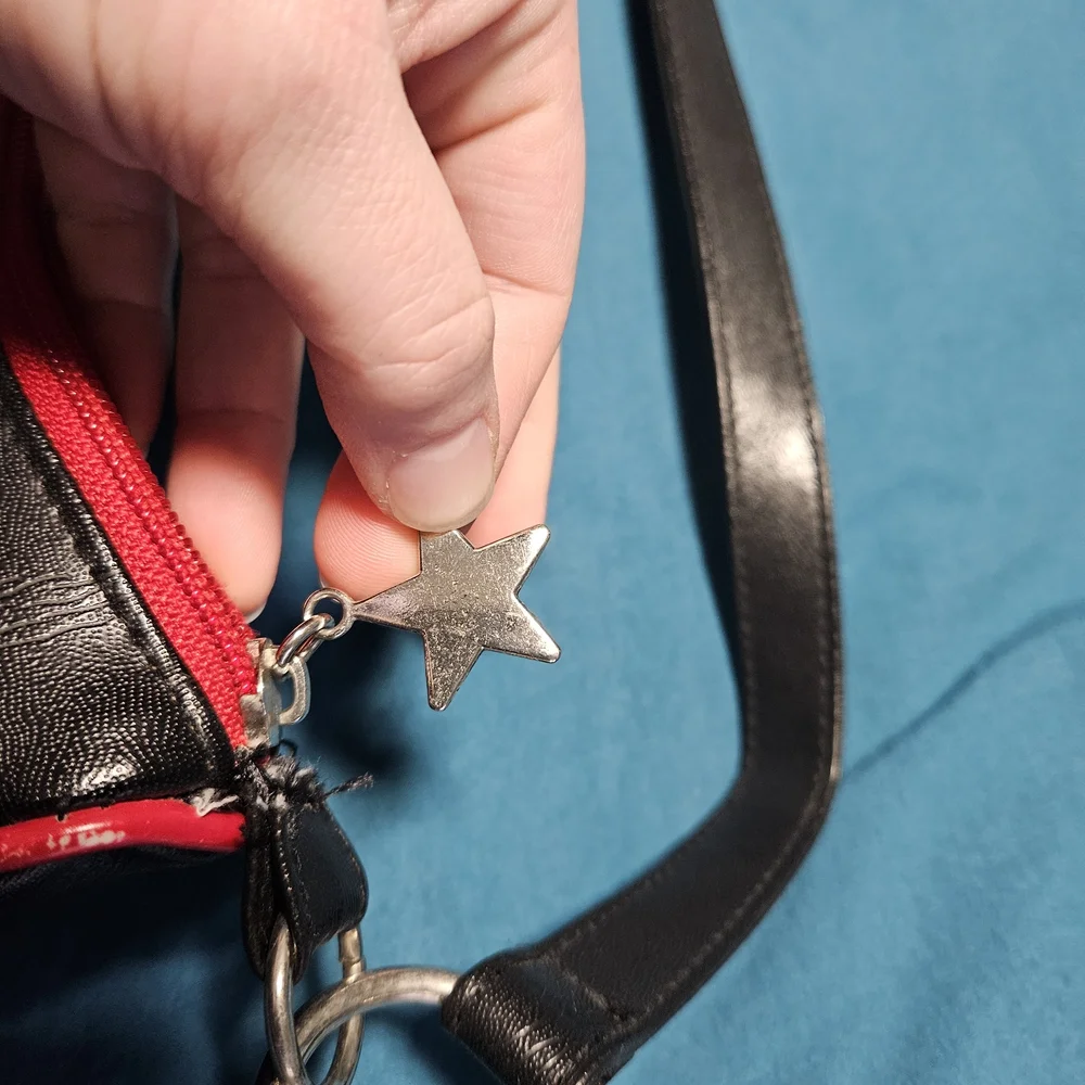 Sourpuss Black and Red Leather Hearse Shoulder Bag - Picture 5 of 9